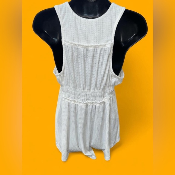 Free People White Plunging tank top with adjustable tie front - Picture 3 of 5